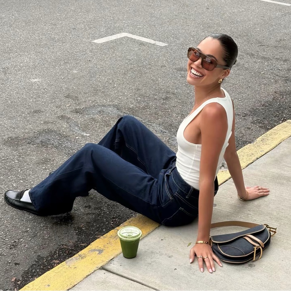 DISSH Devin Wide Leg Jeans - Picture 3 of 10